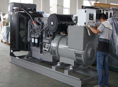 城区柴油发电机空气滤清器堵塞会对发电机组产生哪些影响？